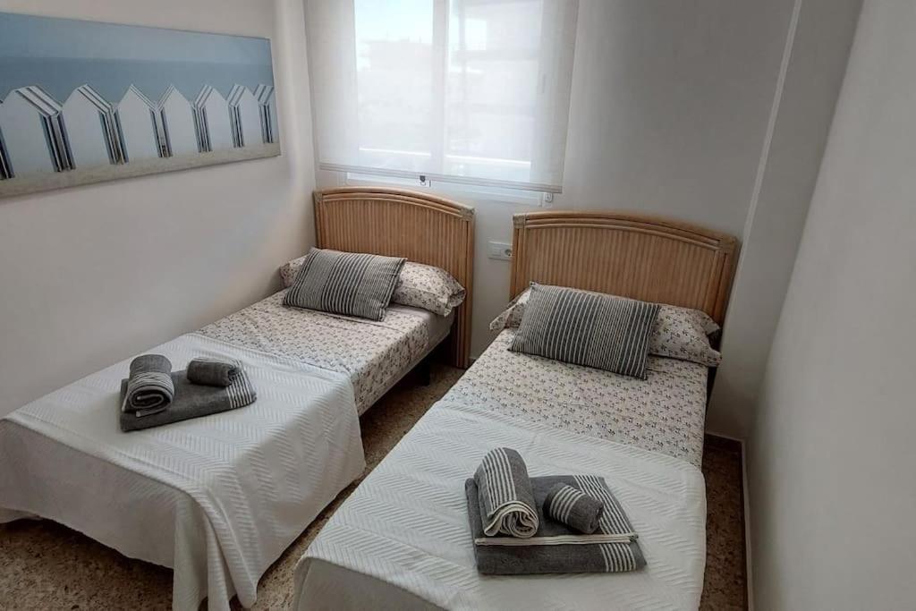 Apartamento Playa Piles -Familias- Экстерьер фото